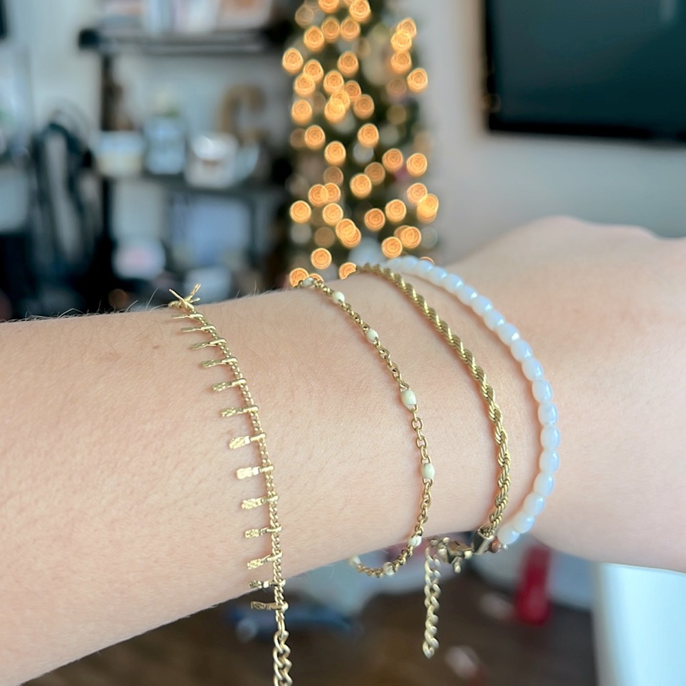 SLIDE - Gold Bracelet